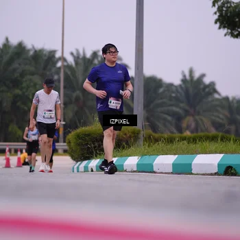 Runner Photo 7532106