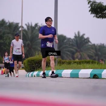 Runner Photo 7532108
