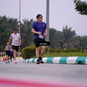 Runner Photo 7532109