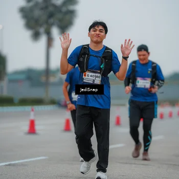 Runner Photo 7532111