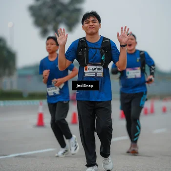 Runner Photo 7532115