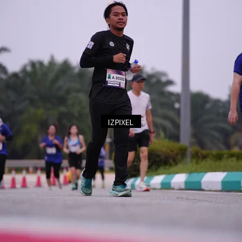 Runner Photo 7532120