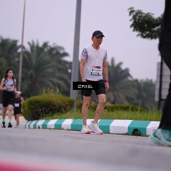Runner Photo 7532136
