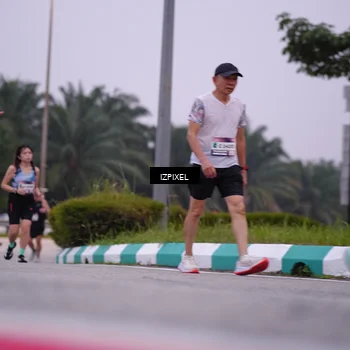 Runner Photo 7532139