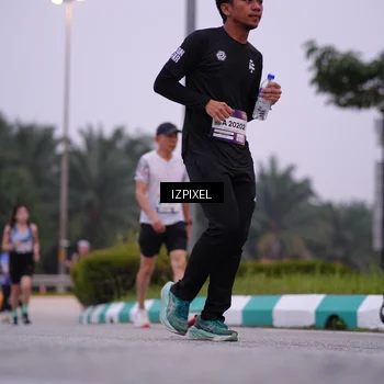 Runner Photo 7532149