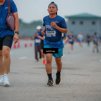 Runner Photo 7532200