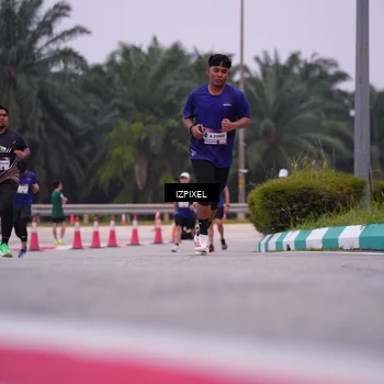 Runner Photo 7532282