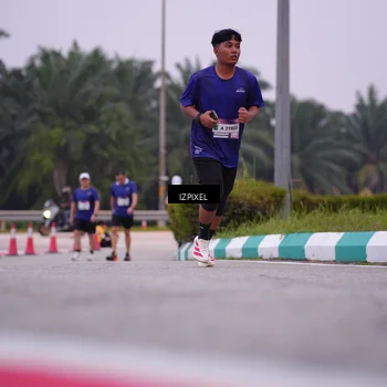 Runner Photo 7532295
