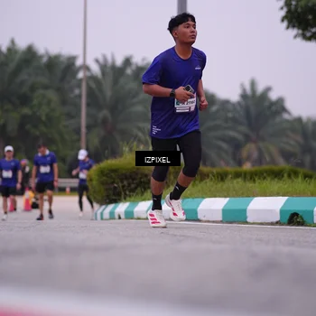 Runner Photo 7532305