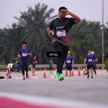 Runner Photo 7532308