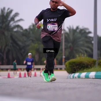 Runner Photo 7532323