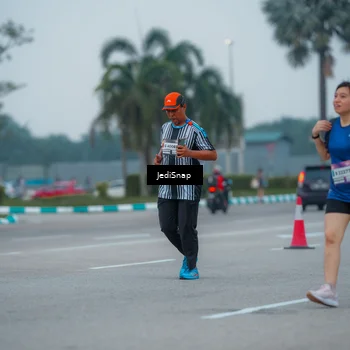 Runner Photo 7532344