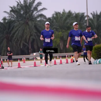 Runner Photo 7532354