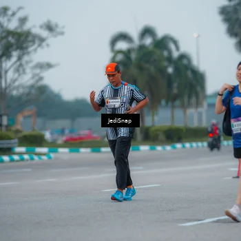 Runner Photo 7532355