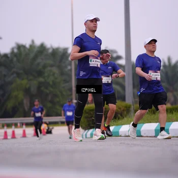 Runner Photo 7532371