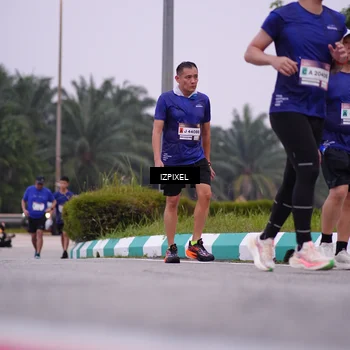 Runner Photo 7532381