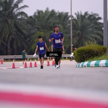Runner Photo 7532383