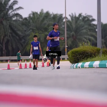 Runner Photo 7532384