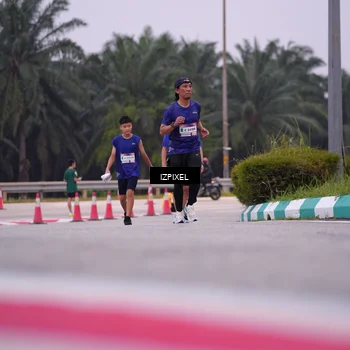 Runner Photo 7532390