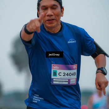 Runner Photo 7532428