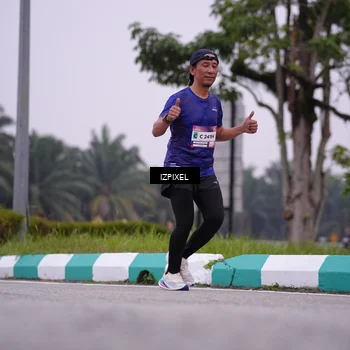 Runner Photo 7532436