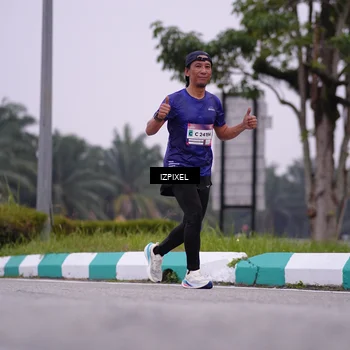 Runner Photo 7532439