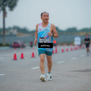 Runner Photo 7532440