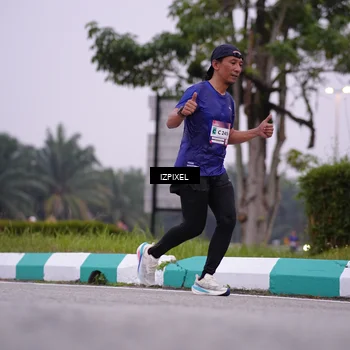 Runner Photo 7532441
