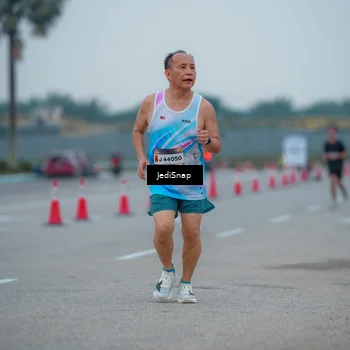 Runner Photo 7532444