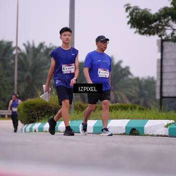 Runner Photo 7532453