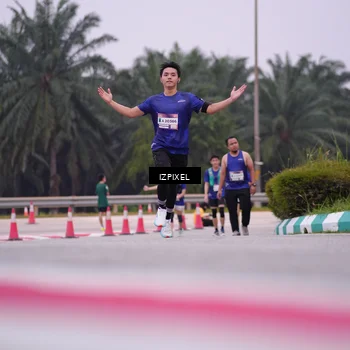 Runner Photo 7532459