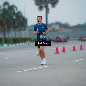 Runner Photo 7532471