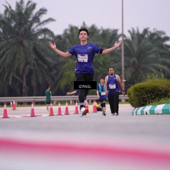 Runner Photo 7532481