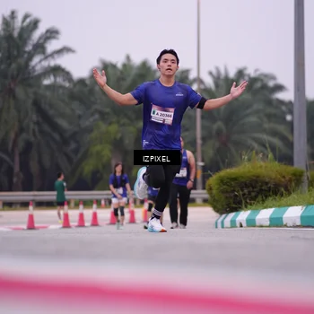 Runner Photo 7532484