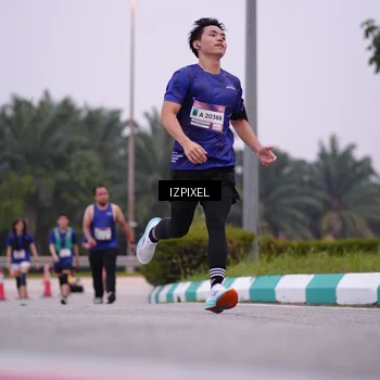 Runner Photo 7532489