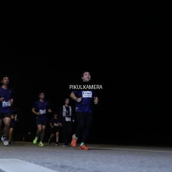 Runner Photo 7532492