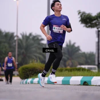 Runner Photo 7532493