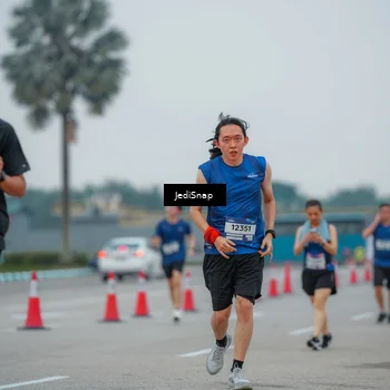 Runner Photo 7532500