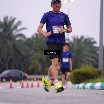 Runner Photo 7532540