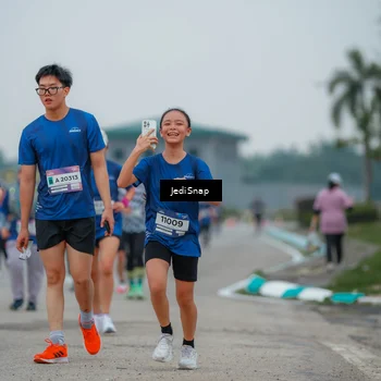 Runner Photo 7532562