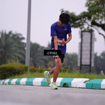 Runner Photo 7532617