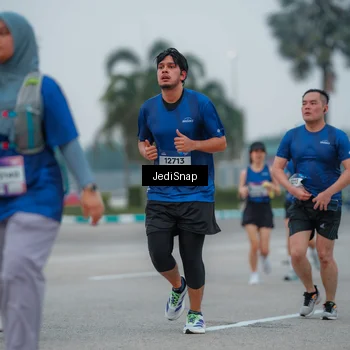 Runner Photo 7532665