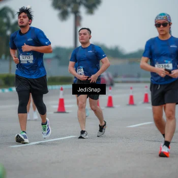 Runner Photo 7532669