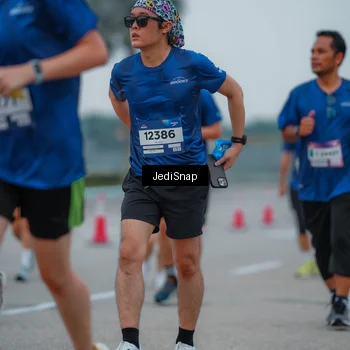 Runner Photo 7532678
