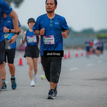 Runner Photo 7532695