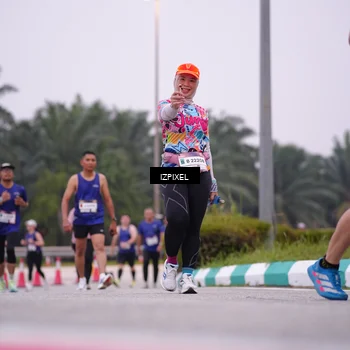 Runner Photo 7532768