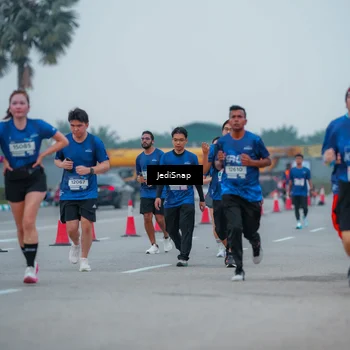 Runner Photo 7532773