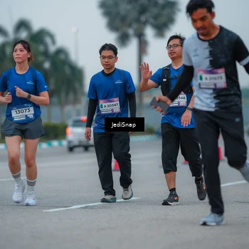 Runner Photo 7532847