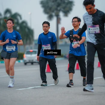 Runner Photo 7532854