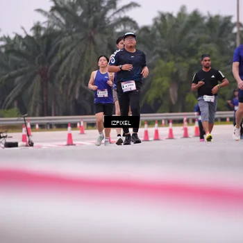 Runner Photo 7532858